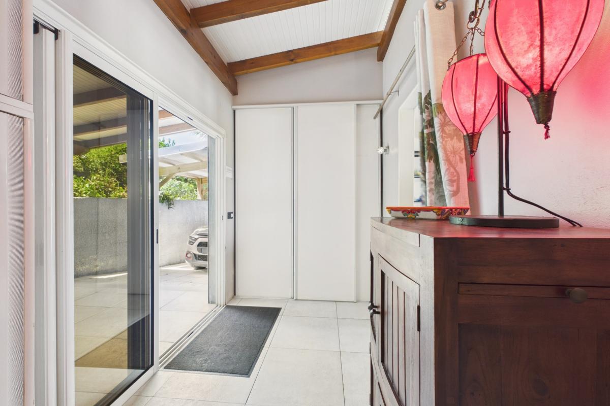 Location martinique  trois ilets 5 chambres - entrée maison